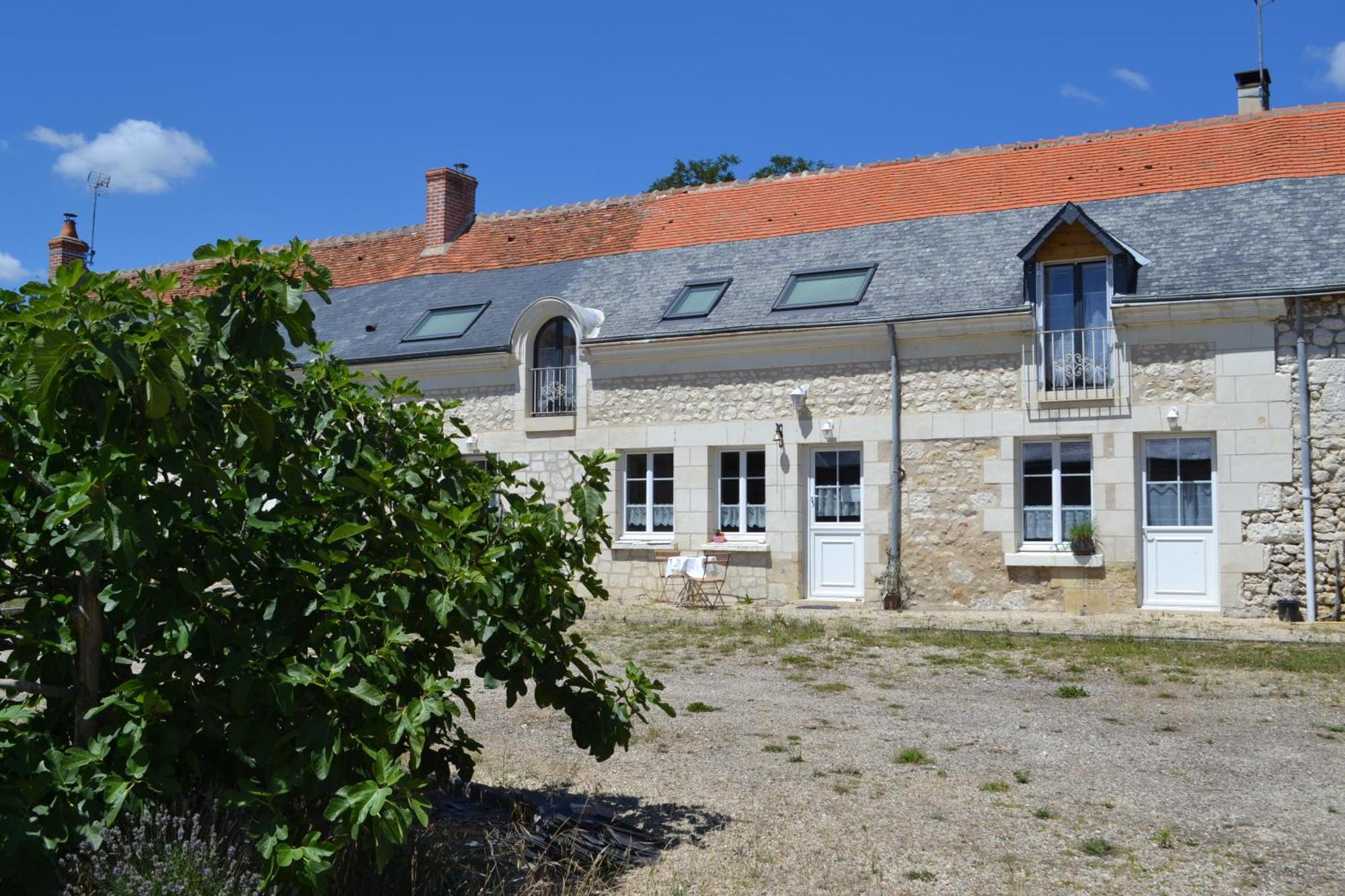 Escale A Villeperdue Chambre Neringa Saint-Epain ภายนอก รูปภาพ